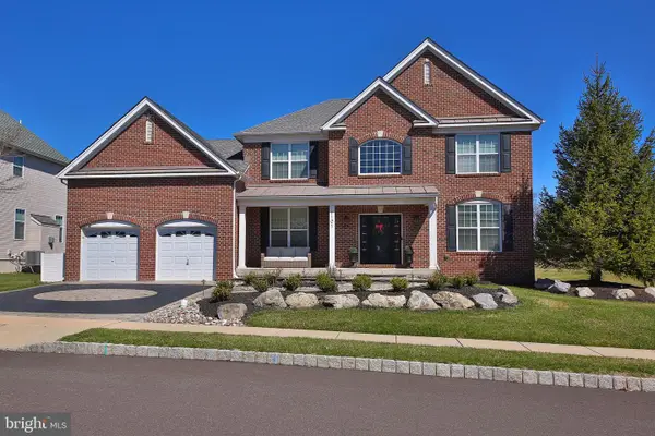 1101 Berthas Way, PERKASIE, PA 18944