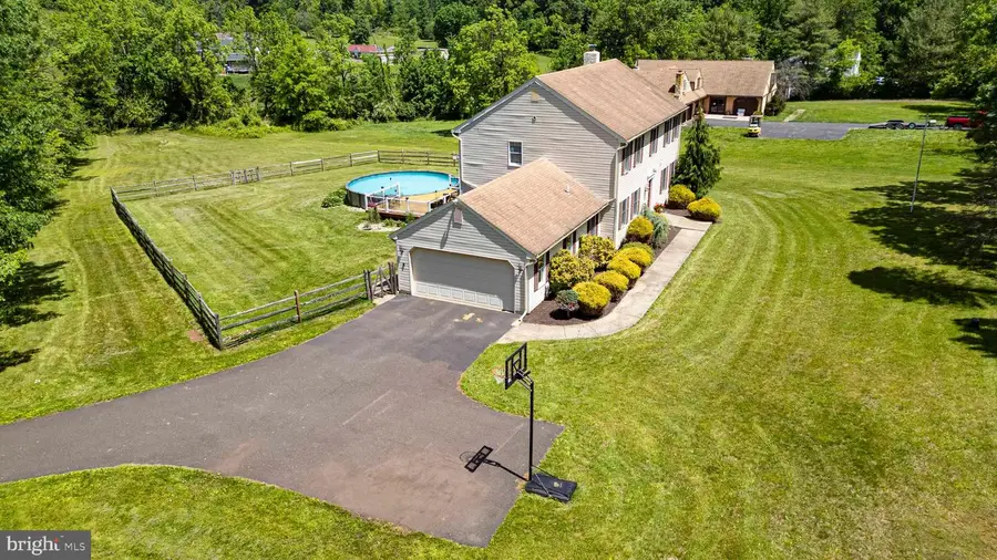 9 Middle Rd, Perkasie, PA 18944 - #2