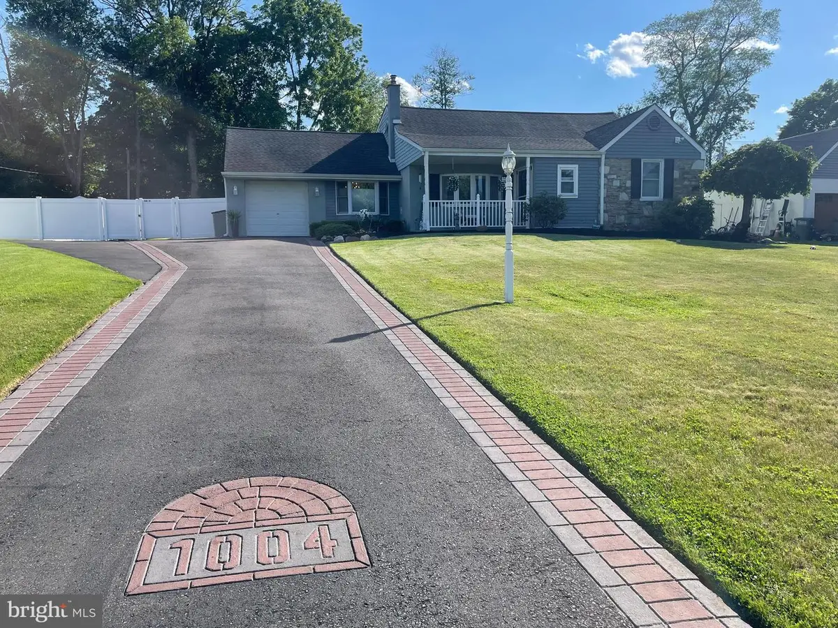 1004 Hillside Dr, Southampton, PA 18966 - #1