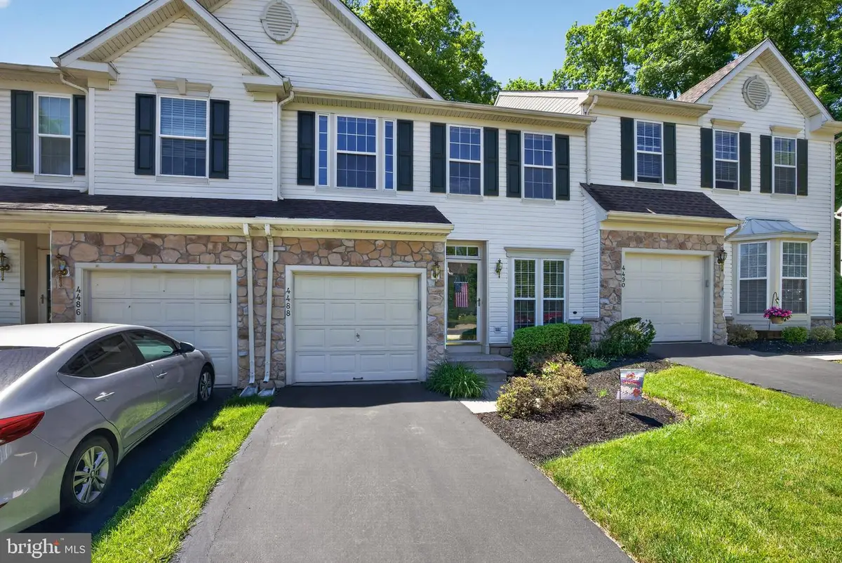 4488 Honeysuckle Ln, Doylestown, PA 18902 - #1
