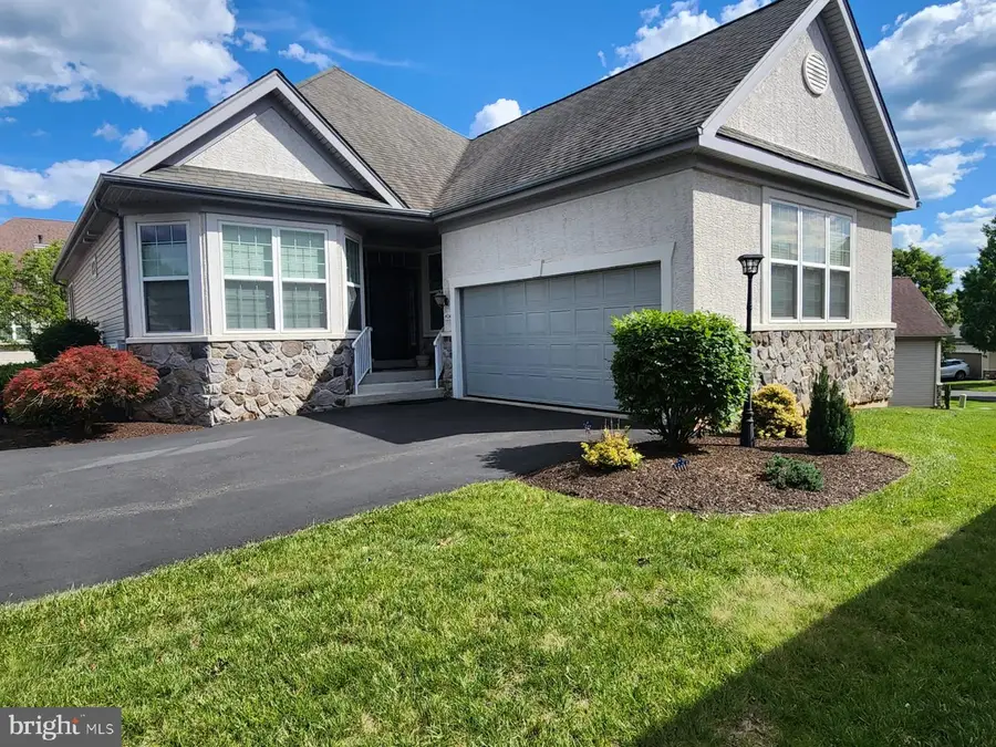 404 Prescot Ct #103, Warrington, PA 18976 - #2