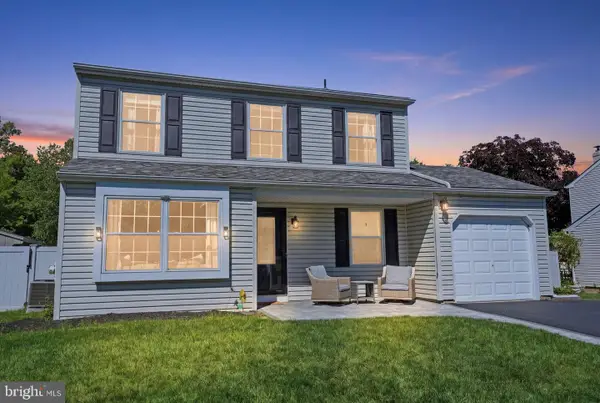 381 Alberts Way, LANGHORNE, PA 19047