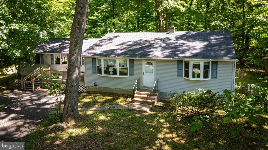 6202 Ferry Rd, Doylestown, PA 18902 - #3