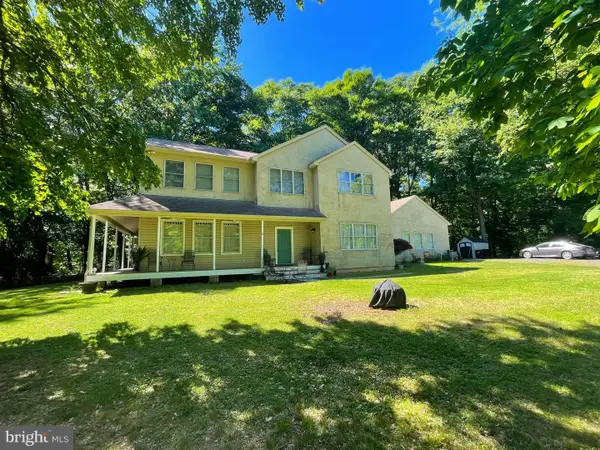 1453 Makefield Rd, YARDLEY, PA 19067