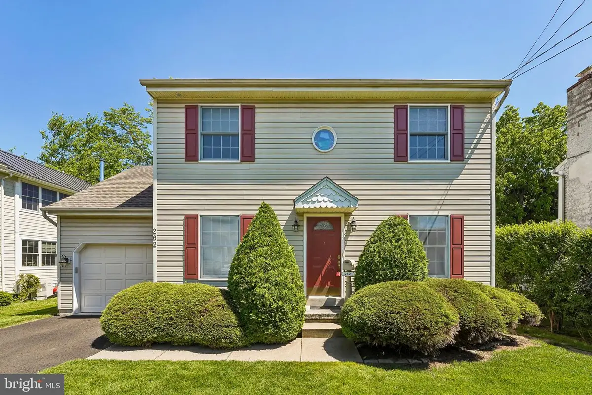 262 Logan St, Doylestown, PA 18901 - #1