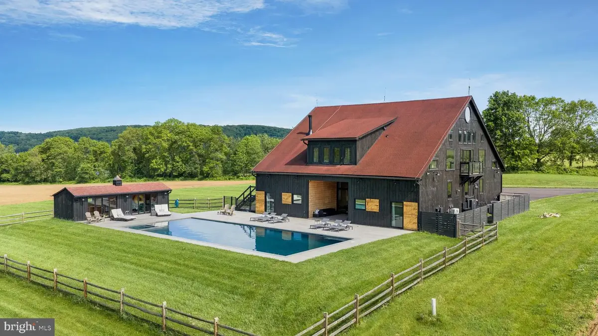 854 Spring Hill Rd, Riegelsville, PA 18077 - #1