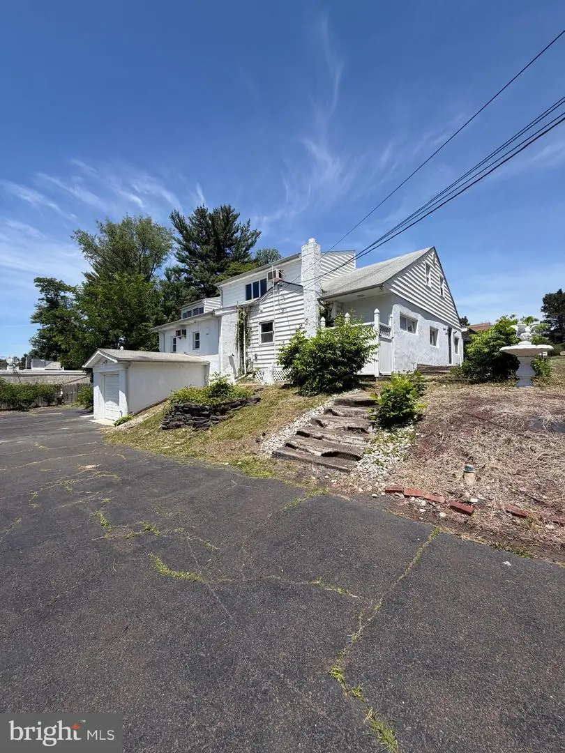 1916 Fernbrook Ave, Feasterville Trevose, PA 19053 - #1