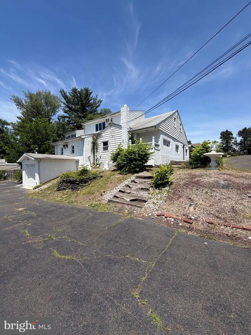 1916 Fernbrook Ave, Feasterville Trevose, PA 19053 - #3