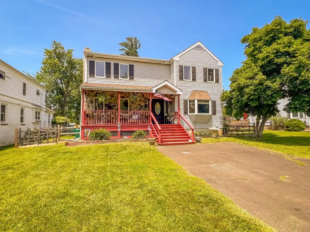 415 W Richardson Ave, Langhorne, PA 19047 - #1