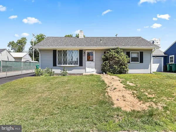 209 Austin Dr, FAIRLESS HILLS, PA 19030