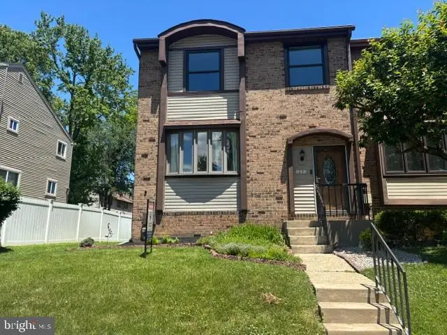 1051 Bolton Ct, Bensalem, PA 19020 - #2