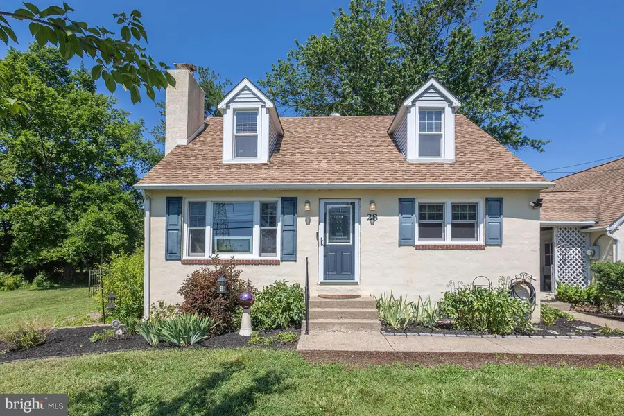 28 Twining Bridge Rd, Newtown, PA 18940 - #2