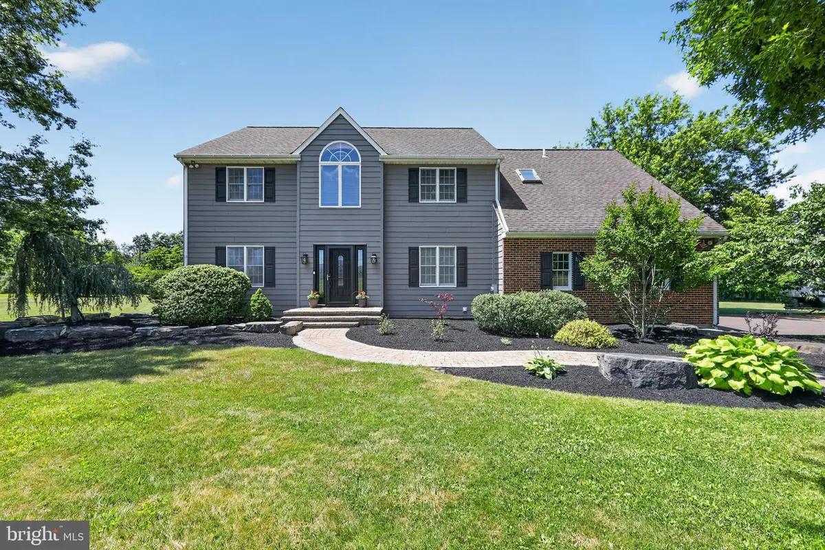 2002 Broad St, Perkasie, PA 18944 - #1