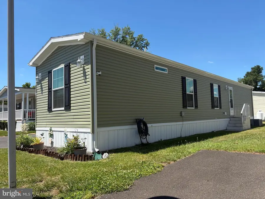 3507 Cannon Dr, Morrisville, PA 19067 - #2