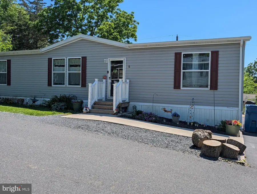 18 Woodedge Dr, Quakertown, PA 18951 - #2