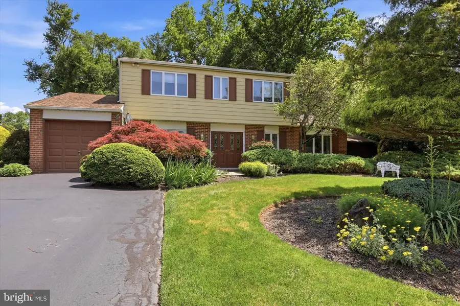 75 Toll Dr, Southampton, PA 18966 - #3