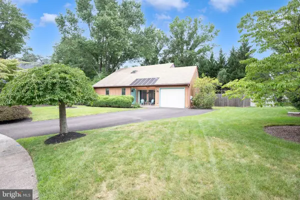 225 Pueblo Rd, DOYLESTOWN, PA 18901