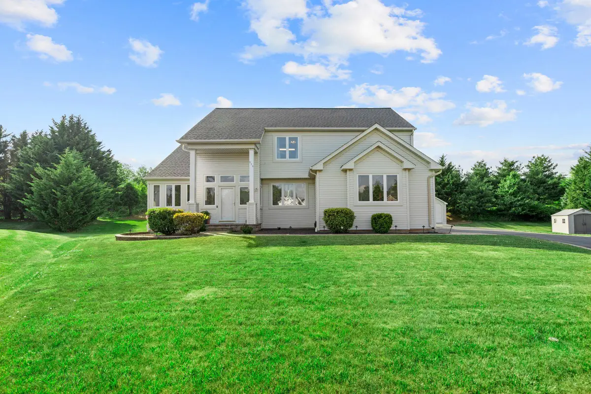 936 Longwood Ct, Chalfont, PA 18914 - #1