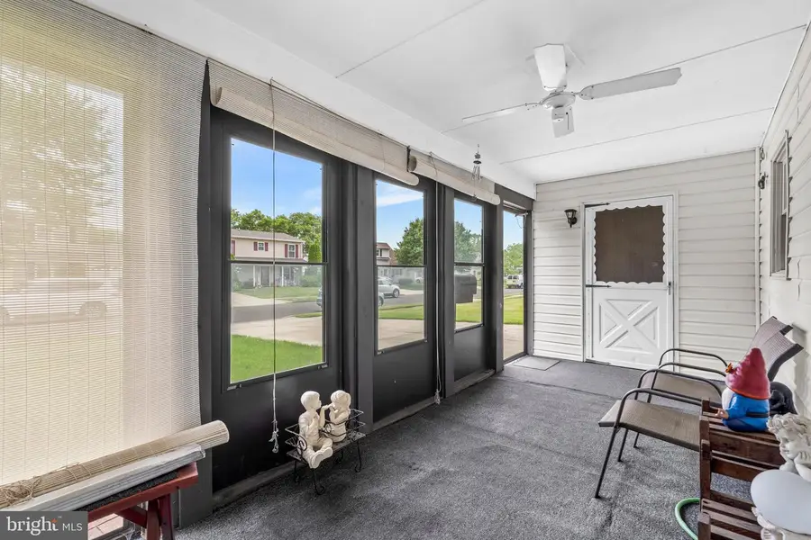 51 Nickelhill Ln, Levittown, PA 19054 - #2