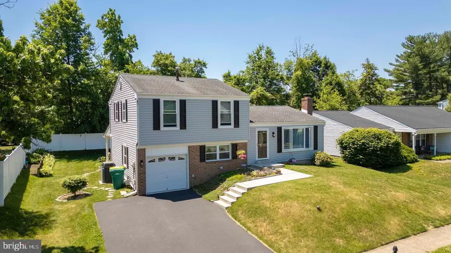 3271 Claridge Rd, Bensalem, PA 19020 - #3
