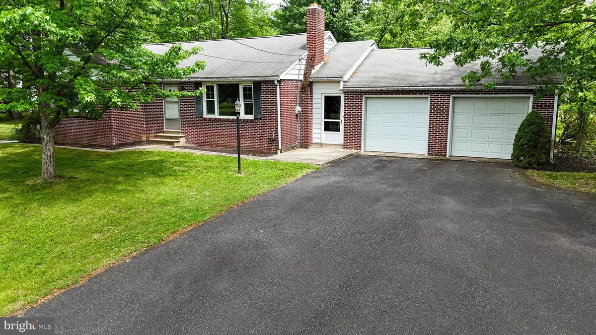2355 N Old Bethlehem Pike, Quakertown, PA 18951 - #1