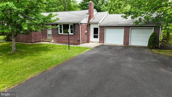 2355 N Old Bethlehem Pike, QUAKERTOWN, PA 18951