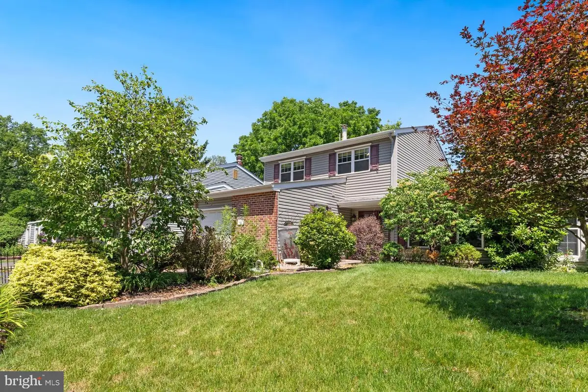 111 Commonwealth Dr, Newtown, PA 18940 - #1