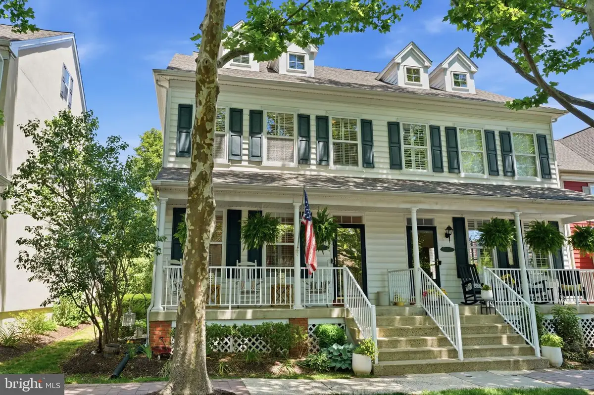 5 Woodbridge Dr, Doylestown, PA 18901 - #1
