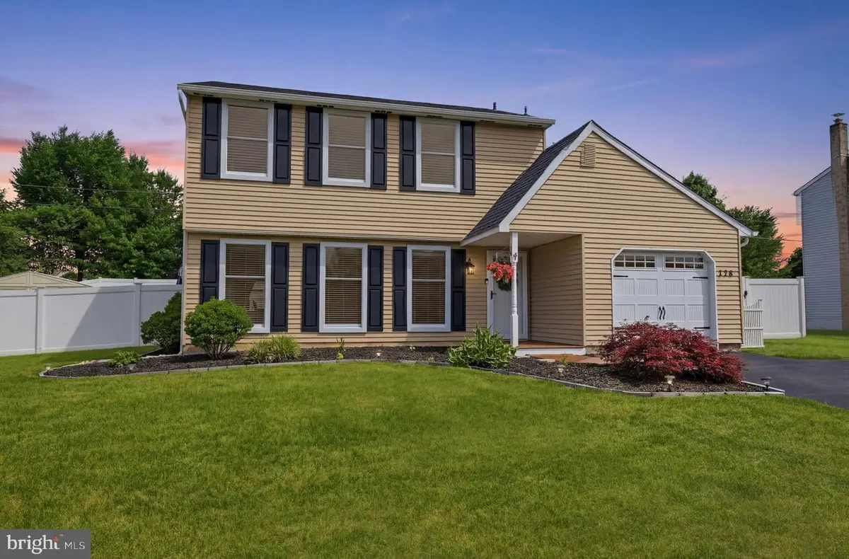 228 Hampton Dr, Langhorne, PA 19047 - #1