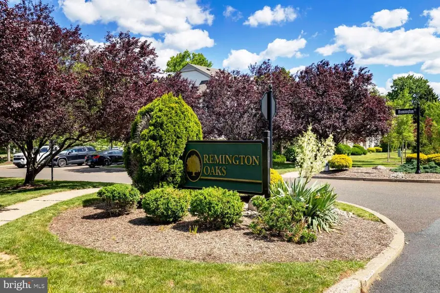 306 Remington Ct, Chalfont, PA 18914 - #2