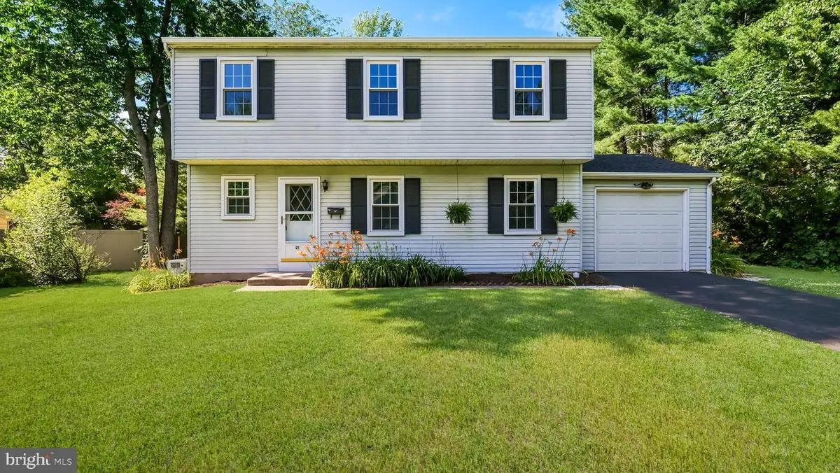 21 Belmont Sq, Doylestown, PA 18901 - #1