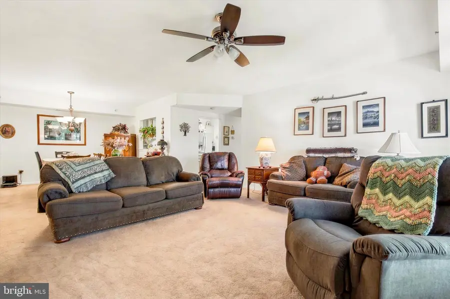 690 Jakob Pl, Southampton, PA 18966 - #3