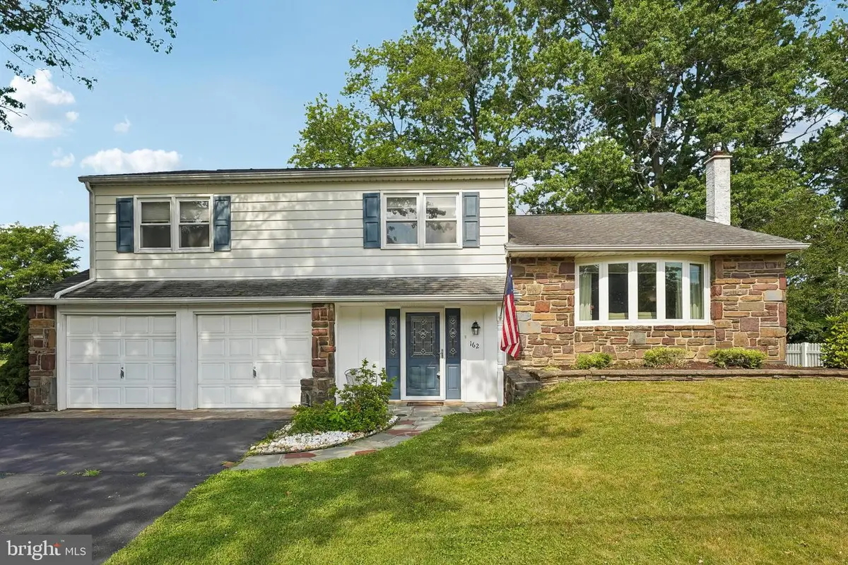 162 Walton Dr, Morrisville, PA 19067 - #1