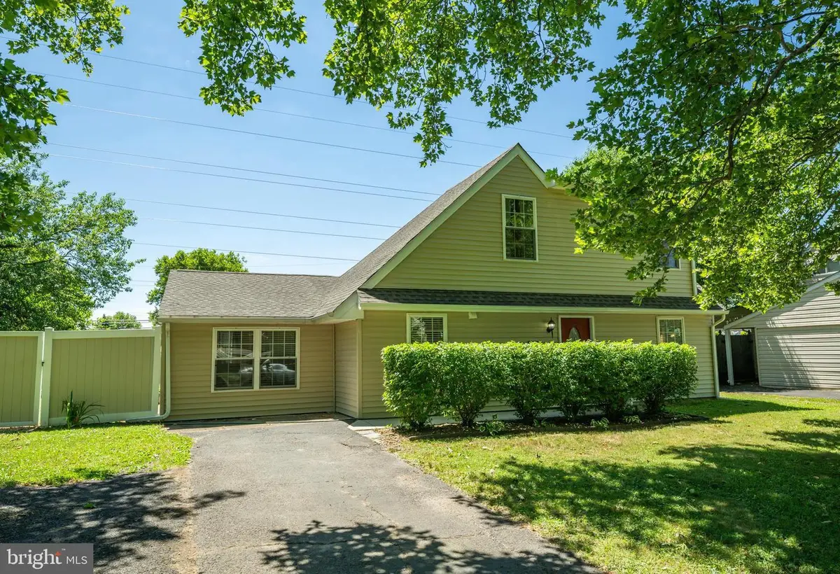 69 New School Ln, Levittown, PA 19054 - #1