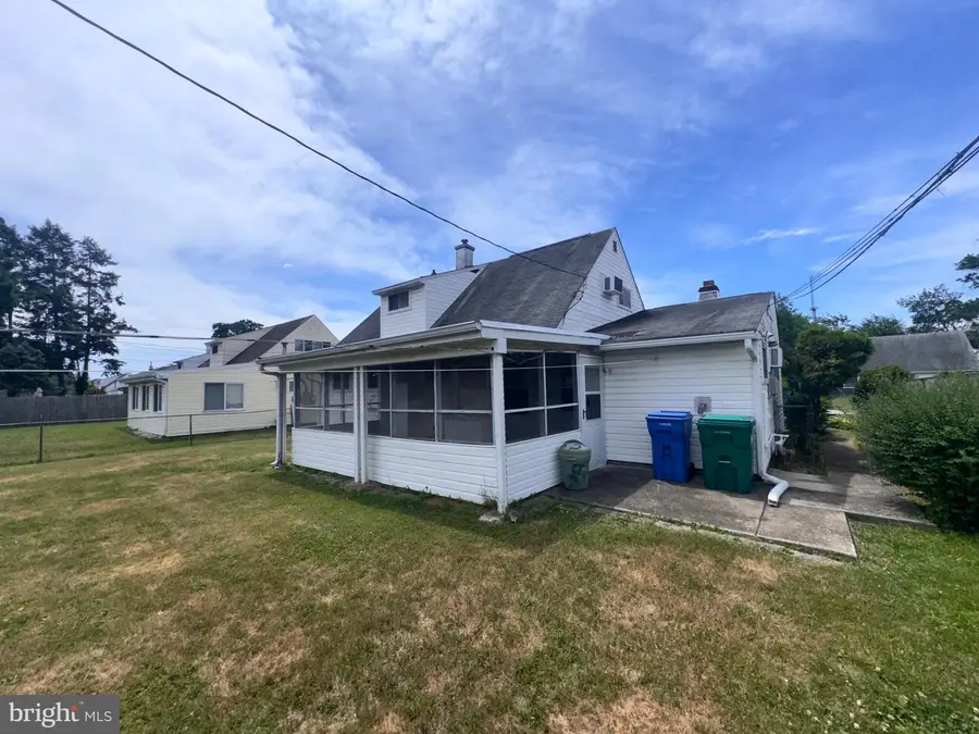 62 Plumtree Rd, Levittown, PA 19056 - #3