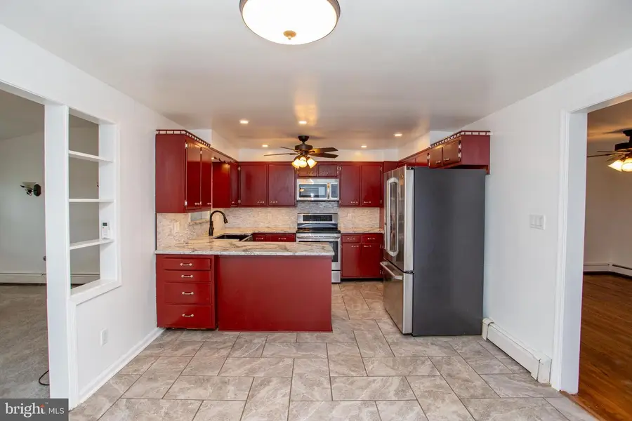 136 N Ambler St, Quakertown, PA 18951 - #3