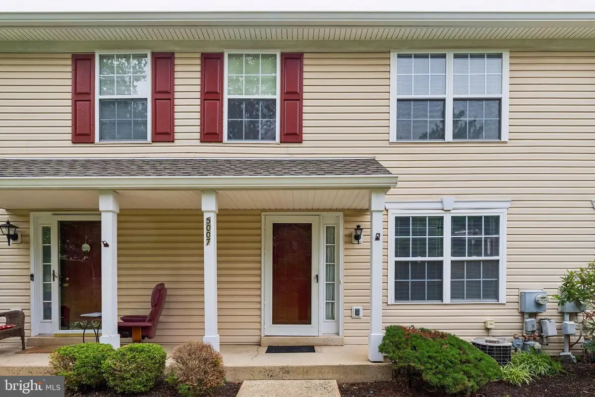 5007 Rebecca Fell Dr, Doylestown, PA 18902 - #1