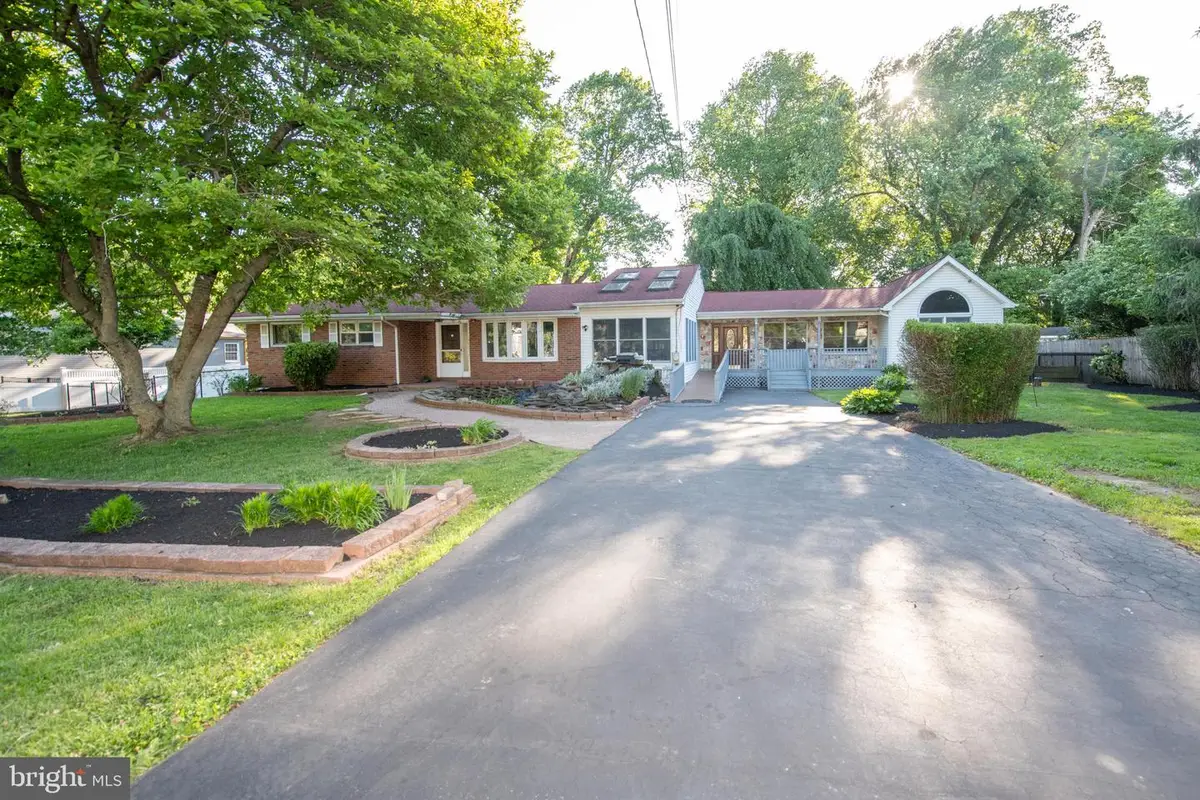 519 Parkvale Ave, Langhorne, PA 19047 - #1