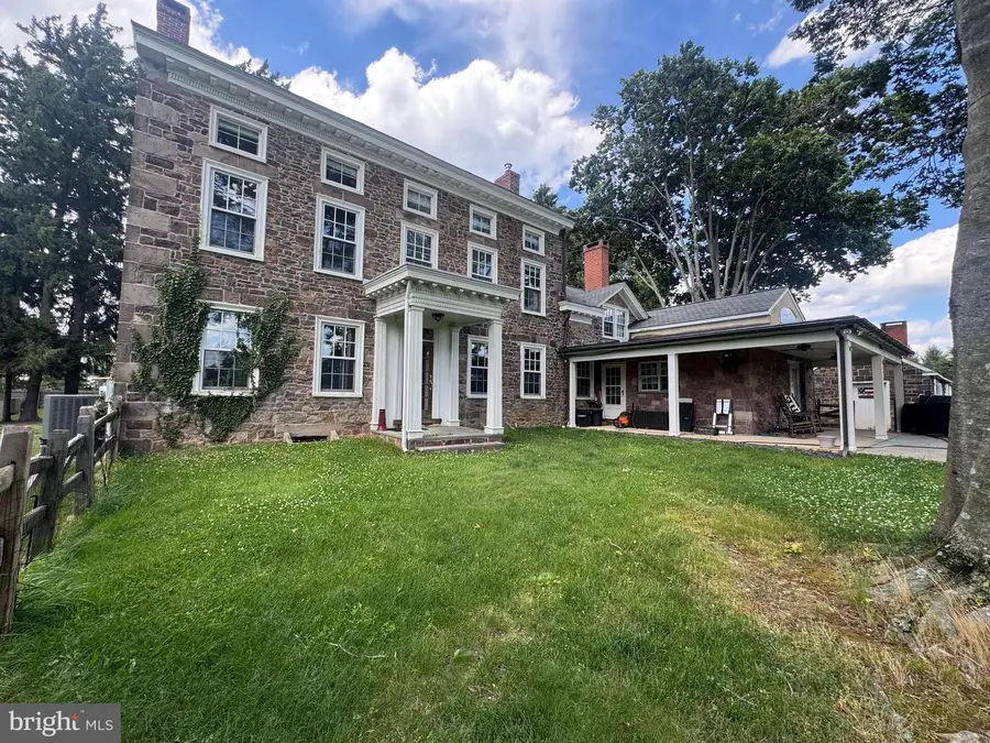 381 Holland Rd, Holland, PA 18966 - #3