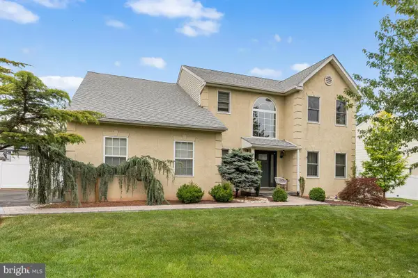 217 Wayside Dr, WARRINGTON, PA 18976