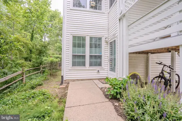 11108 Cornerstone Dr, YARDLEY, PA 19067