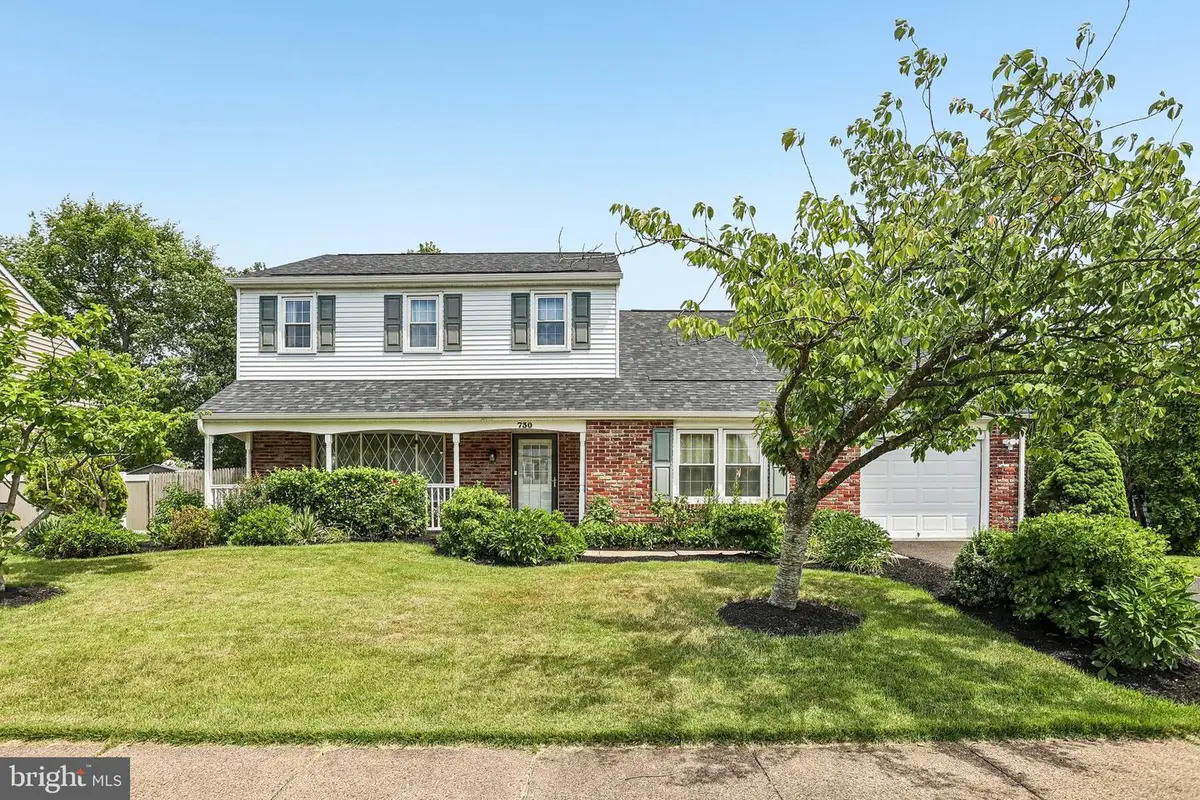 730 Fairbridge Dr, Fairless Hills, PA 19030 - #1