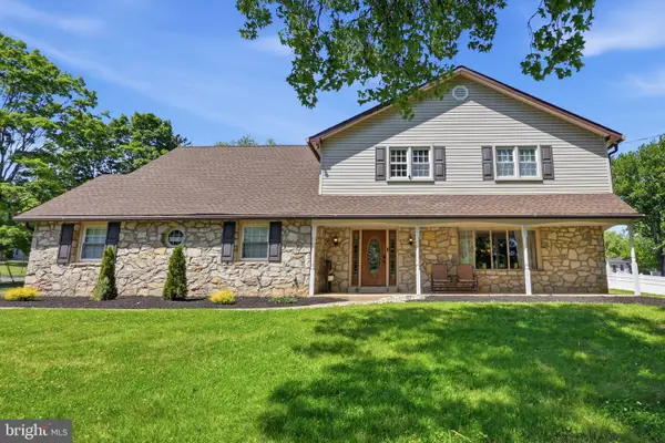 77 Cameron Dr, HOLLAND, PA 18966