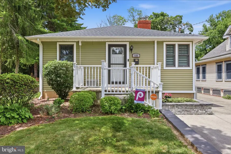 126 W Maple Ave, Morrisville, PA 19067 - #2