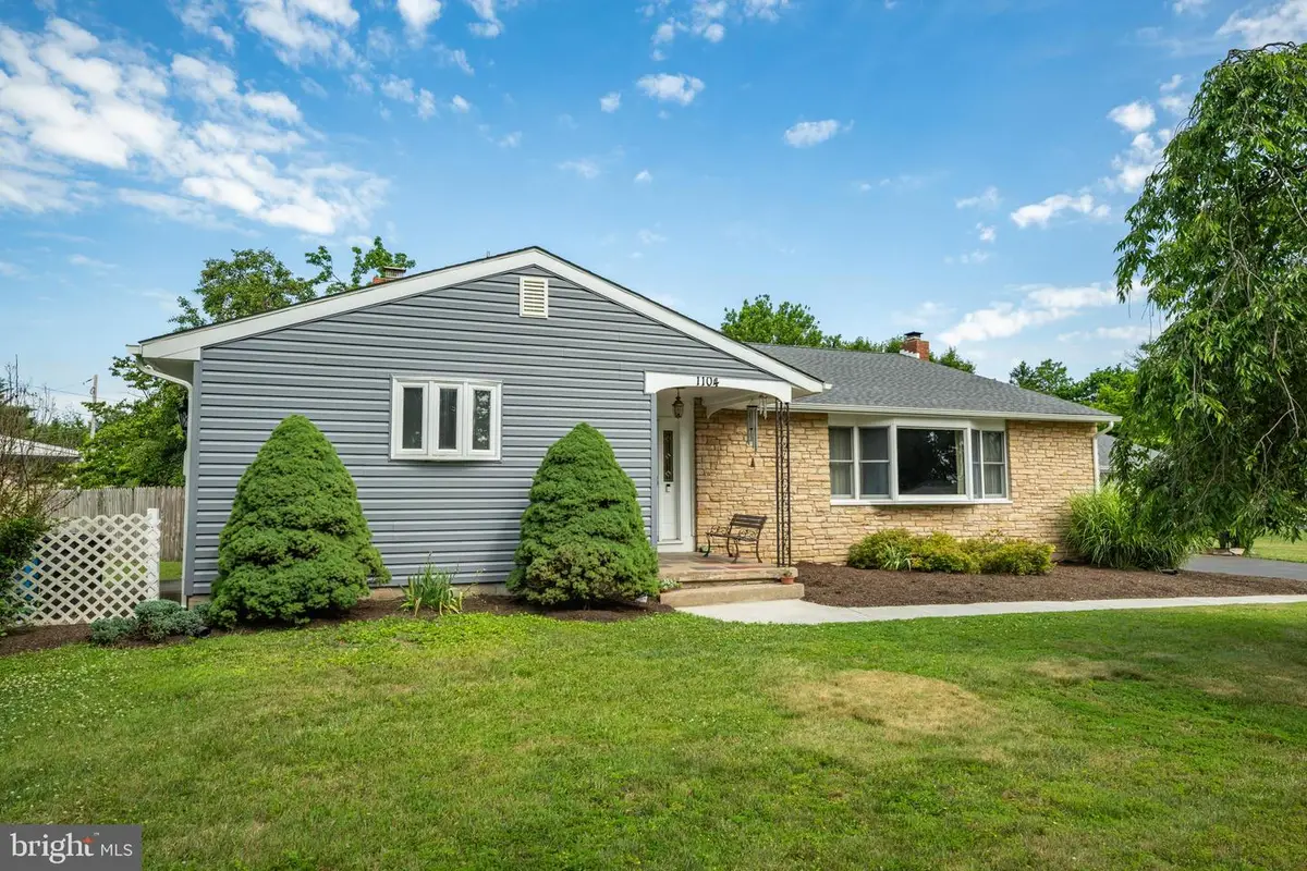 1104 Gloria Ln, Yardley, PA 19067 - #1