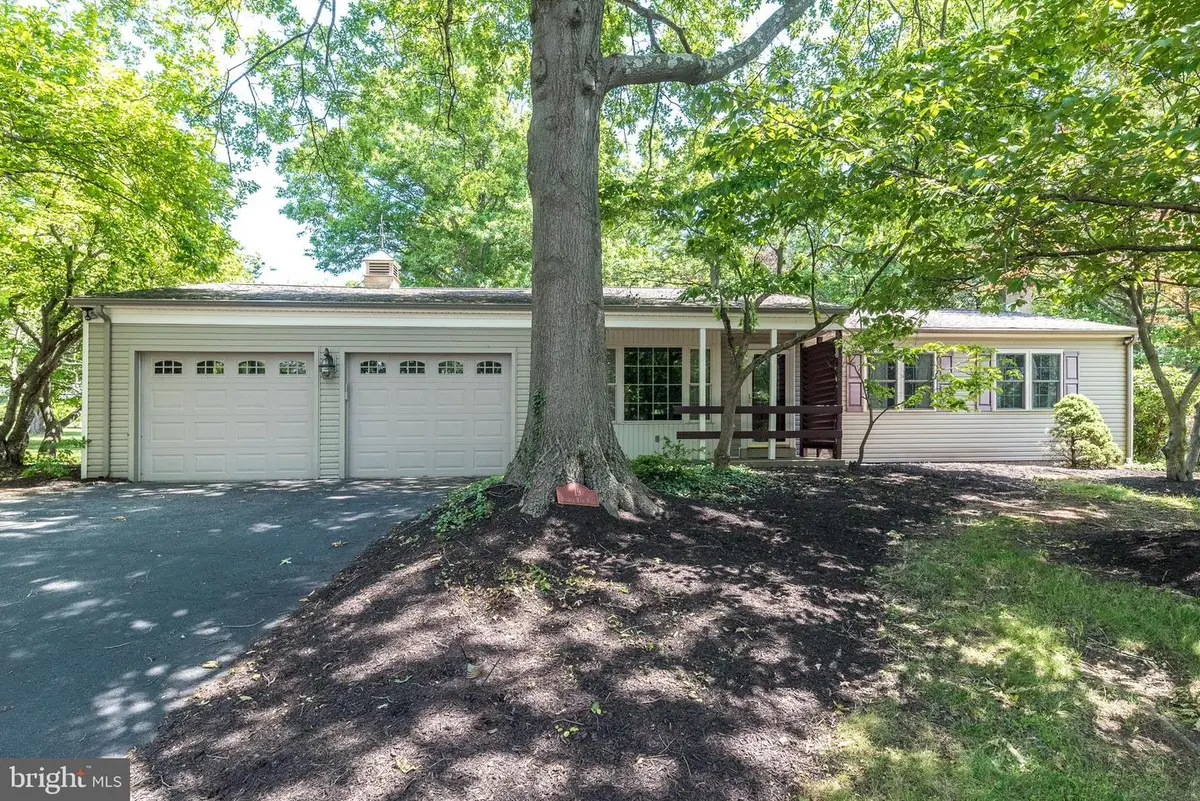 19 Barrel Run Rd, Quakertown, PA 18951 - #1