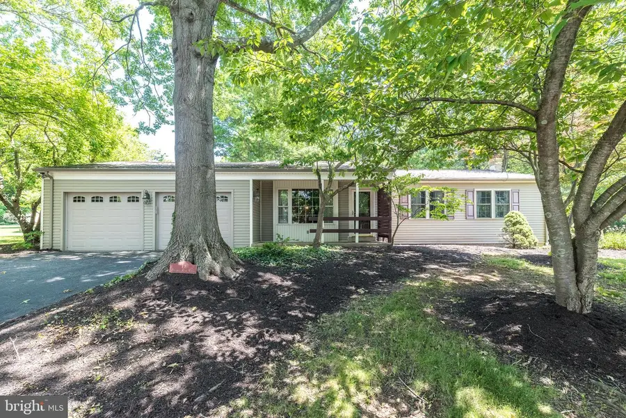 19 Barrel Run Rd, Quakertown, PA 18951 - #2