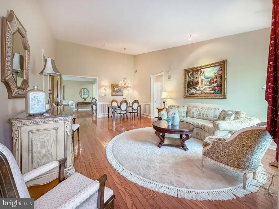233 Shady Brook Dr, Langhorne, PA 19047 - #3