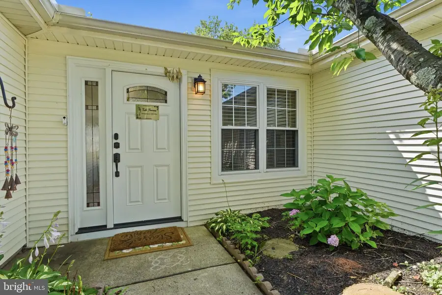 22 Delaware Ct, Newtown, PA 18940 - #3