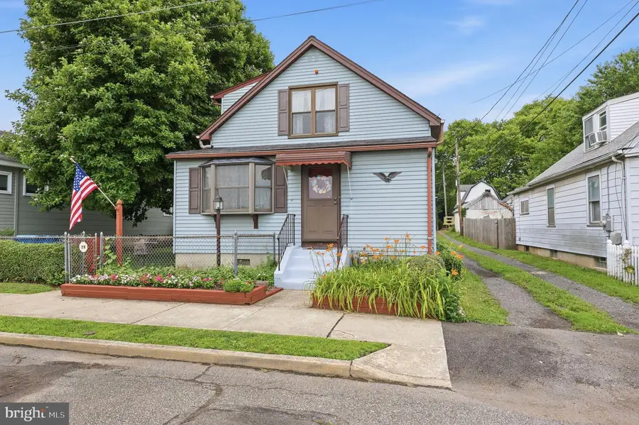 79 Park Ave, Morrisville, PA 19067 - #2